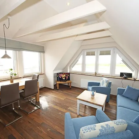 Zollhaus Klein Zicker * Mariendorf (Vorpommern-Rugen)