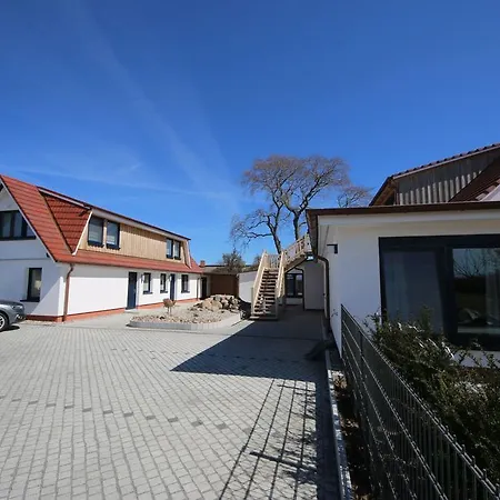 Zollhaus Klein Zicker *